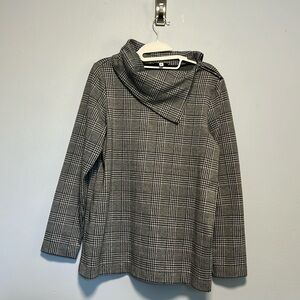 Plaid sweater with asymmetrical zip up neckline
